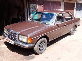 1979 Mercedes-Benz W123 300, коричневый, 470000 рублей, вид 1