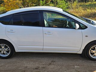 2009 Toyota Prius II Рестайлинг (XW20), белый, 650000 рублей, вид 2