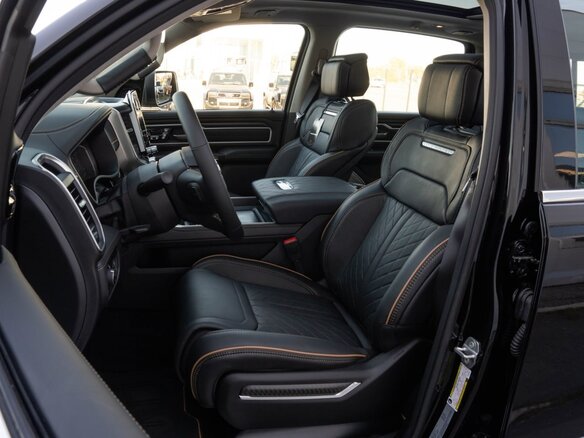 2026 Ram 1500 Crew Cab V Рестайлинг, чёрный, 10100000 рублей - вид 5