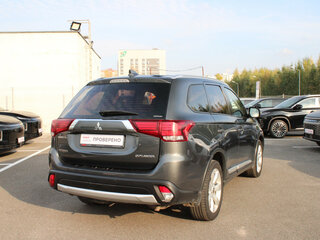 2018 Mitsubishi Outlander III Рестайлинг 2, серый, 1380000 рублей, вид 4