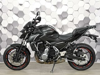 2018 Kawasaki Z 650, чёрный, 695000 рублей, вид 4