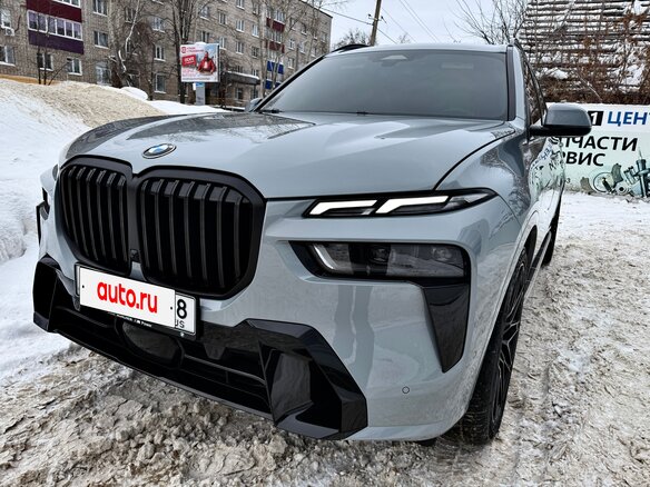 2023 BMW X7 40i I (G07) Рестайлинг, серый, 10400000 рублей - вид 5