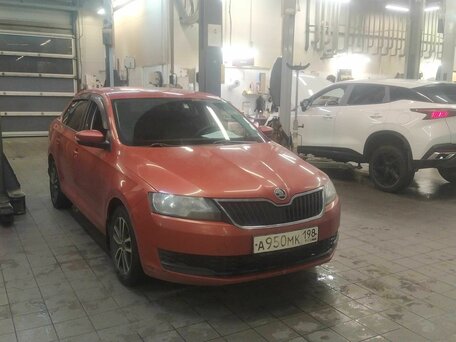 2018 Skoda Rapid I Рестайлинг, оранжевый, 950000 рублей, вид 2