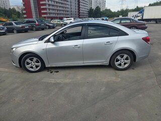 2010 Chevrolet Cruze I, серебристый, 535000 рублей, вид 3