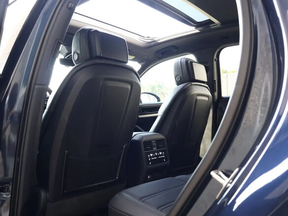 2025 Porsche Cayenne III Рестайлинг, синий, 14500000 рублей - вид 10