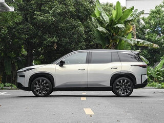 2026 Toyota bZ3X 50 kWh, серебристый, 2250206 рублей, вид 5