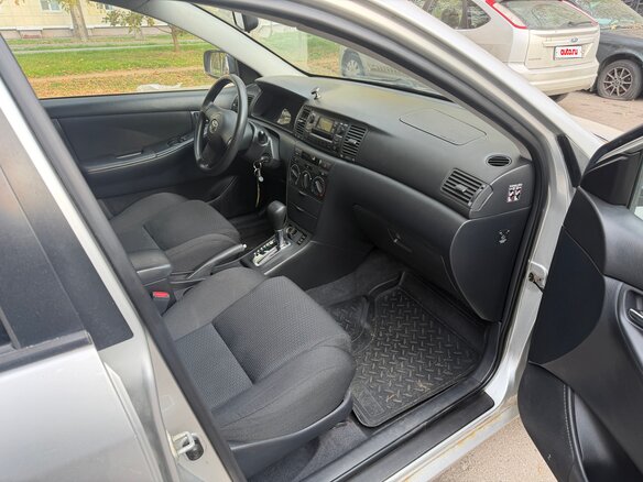 2005 Toyota Corolla IX (E120, E130) Рестайлинг, серебристый, 430000 рублей - вид 5