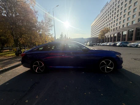 2022 Honda Accord X Рестайлинг, синий, 2000000 рублей, вид 4