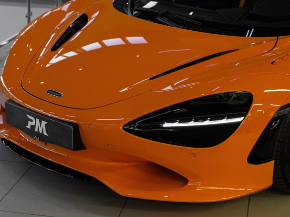 2024 McLaren 750S, оранжевый - вид 30