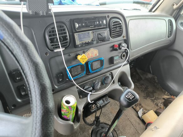 2003 Freightliner Business Class (M2), белый, 1400000 рублей - вид 6