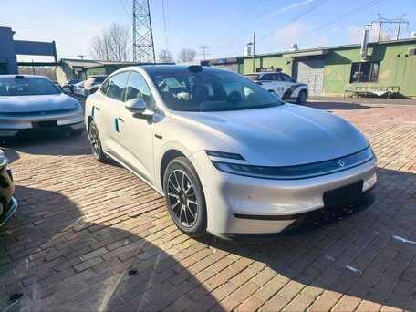 2026 Changan Qiyuan A06 28.39 kWh, серебристый, 2993000 рублей, вид 1