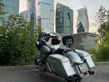 2014 Harley-Davidson Street Glide, серебристый, 1202202 рублей, вид 1