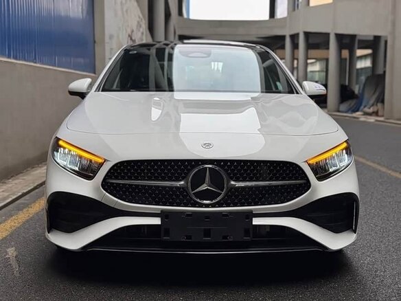 2023 Mercedes-Benz A-Класс 180 Long IV (W177) Рестайлинг, белый - вид 1
