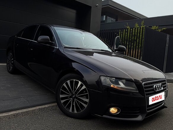 2009 Audi A4 IV (B8), чёрный, 640000 рублей