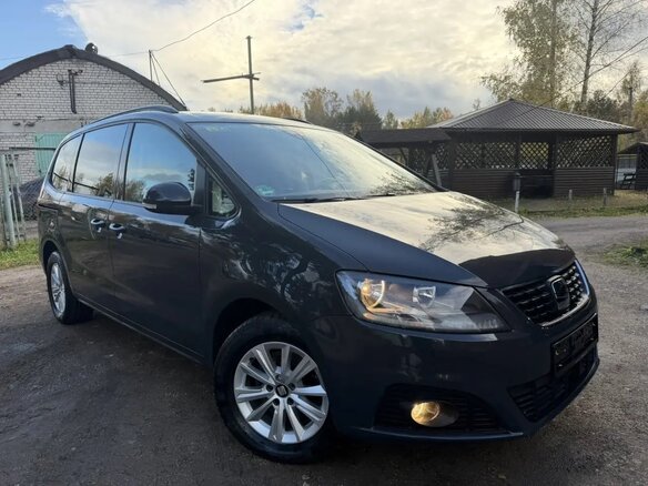 2020 SEAT Alhambra II Рестайлинг, серый, 2582000 рублей - вид 1