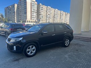 2013 Kia Sorento II Рестайлинг, чёрный, 1550000 рублей, вид 1
