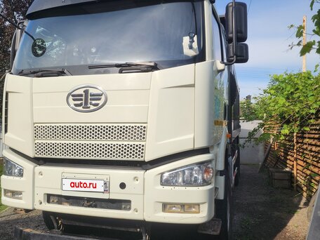 2022 FAW J6 CA3310, белый, 4300000 рублей, вид 5