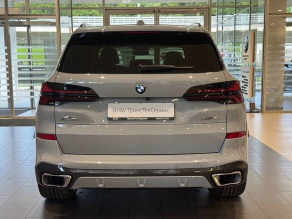 2025 BMW X5 Long 40Li IV (G05/G18) Рестайлинг, серый, 15000000 рублей - вид 5