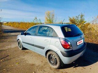 2007 Kia Rio II, серебристый, 490000 рублей, вид 5