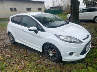 2011 Ford Fiesta Mk6, белый, 560000 рублей, вид 3