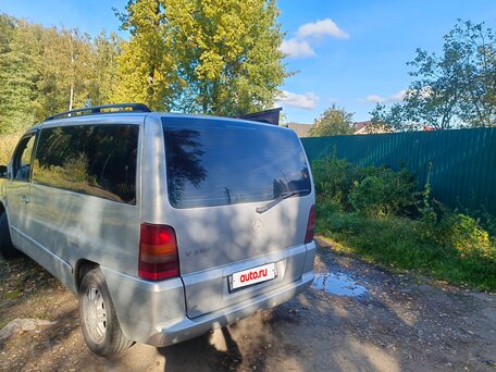 2002 Mercedes-Benz V-Класс 220 I (W638), серебристый, 970000 рублей, вид 3
