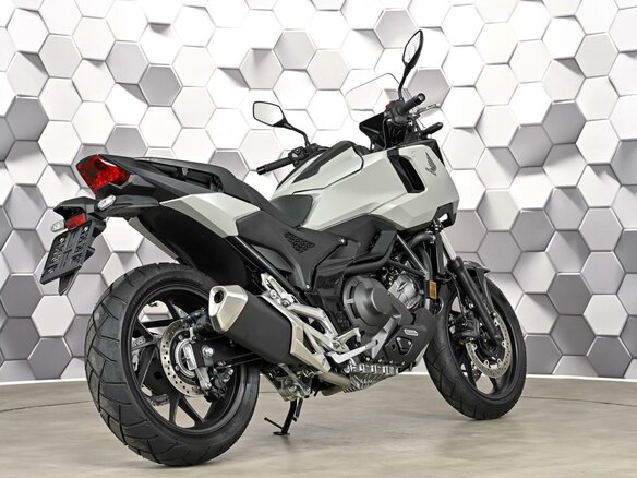 2026 Honda NC 750X, чёрный, 1477000 рублей - вид 6