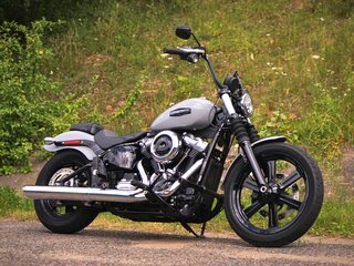 2025 Harley-Davidson Street Bob, серый, 1749000 рублей, вид 1