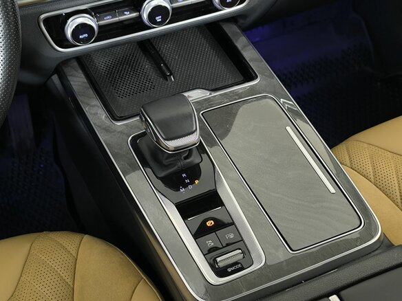 2023 Hongqi HS5 I Рестайлинг, фиолетовый, 3000000 рублей - вид 15