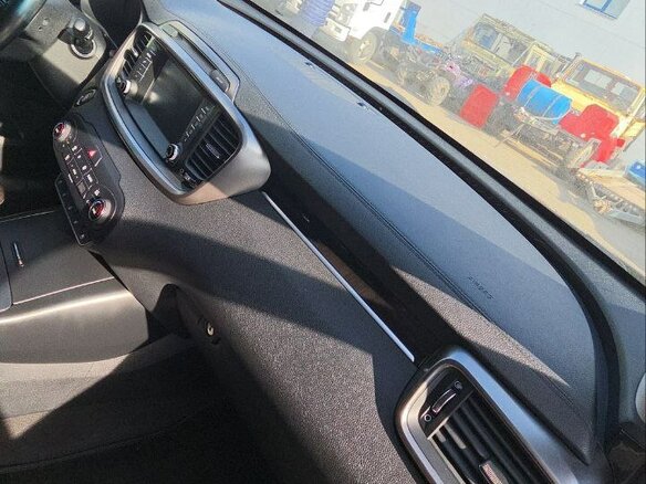 2017 Kia Sorento III Prime, чёрный, 2250000 рублей - вид 12