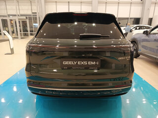 2026 Geely EX5 Гибрид EM-R, зелёный, 3814990 рублей, вид 4