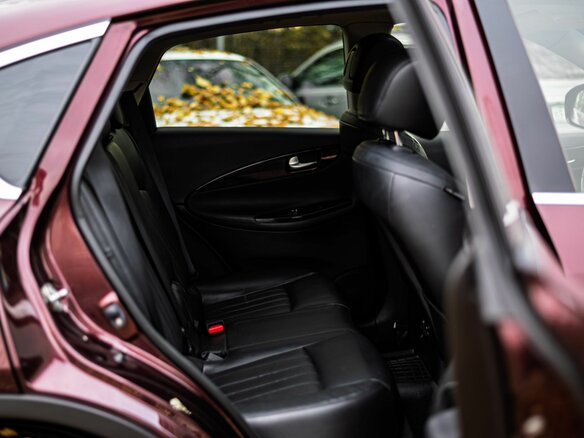 2015 Infiniti QX50 I, красный, 1720000 рублей - вид 12