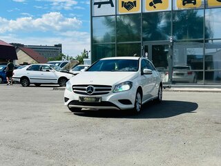 2013 Mercedes-Benz A-Класс 180 III (W176), белый, 1549000 рублей, вид 2