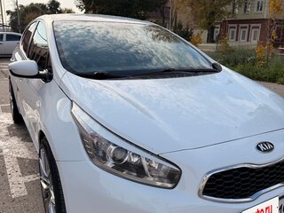 2014 Kia Ceed II, белый, 1100000 рублей, вид 2