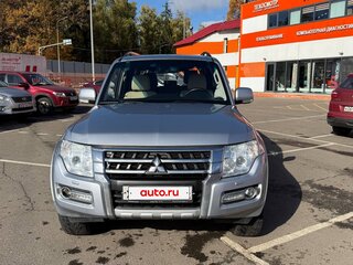 2015 Mitsubishi Pajero IV Рестайлинг 2, серебристый, 2207000 рублей, вид 1