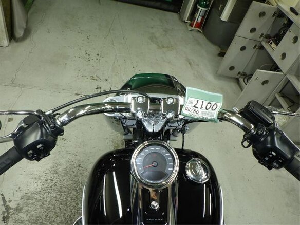 2026 Harley-Davidson Fat Boy, чёрный - вид 13