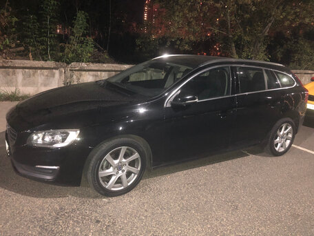 2015 Volvo V60 I Рестайлинг, чёрный, 1750000 рублей, вид 5