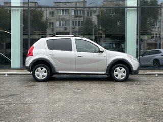 2014 Renault Sandero Stepway I, серебристый, 750000 рублей, вид 4