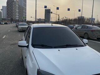 2013 Lada (ВАЗ) Granta I, белый, 265000 рублей, вид 3