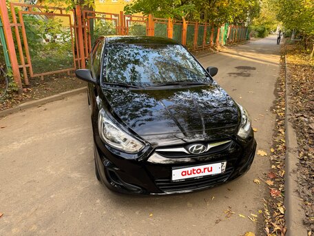 2012 Hyundai Solaris I, чёрный, 730000 рублей, вид 2