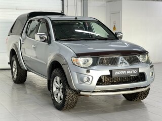 2013 Mitsubishi L200 IV, серебристый, 1689000 рублей, вид 1