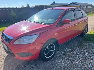 2010 Ford Focus II Рестайлинг, красный, 350000 рублей, вид 1