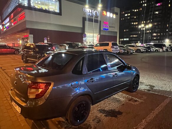 2013 Lada (ВАЗ) Granta I, серебристый, 240000 рублей - вид 8