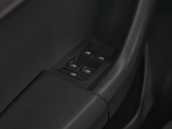 2017 Skoda Octavia III (A7) Рестайлинг, белый, 1399000 рублей - вид 12