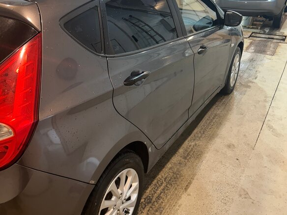 2013 Hyundai Solaris I, серый - вид 1