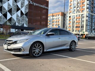 2020 Honda Civic X Рестайлинг, серебристый, 2390000 рублей, вид 1