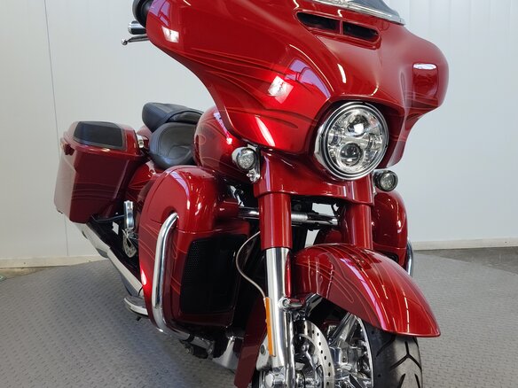 2016 Harley-Davidson CVO Street Glide, красный, 1569000 рублей - вид 2