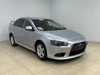 2012 Mitsubishi Lancer X Рестайлинг, серебристый, 700000 рублей, вид 3