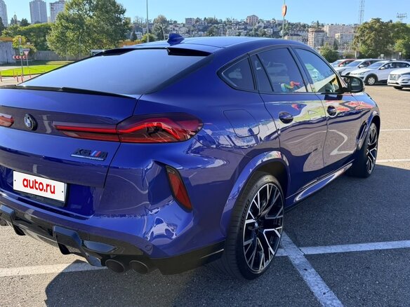 2020 BMW X6 M Competition III (F96), синий, 12300000 рублей - вид 3