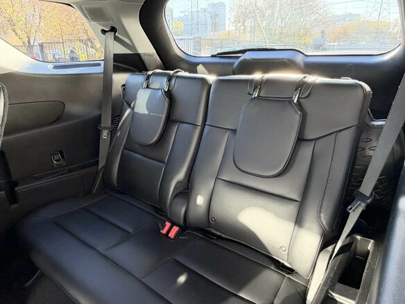 2021 Ford Explorer VI, чёрный, 3385000 рублей - вид 10