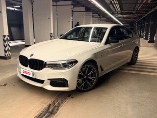 2018 BMW 5 серии 530d xDrive VII (G30/G31/G38), белый, 4050000 рублей, вид 5